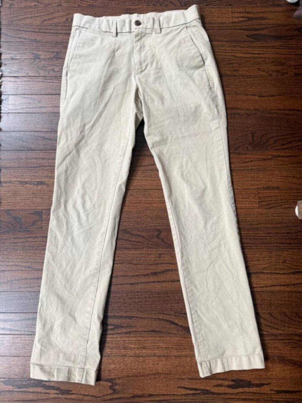 Mens " Gap" straight performance Khakis